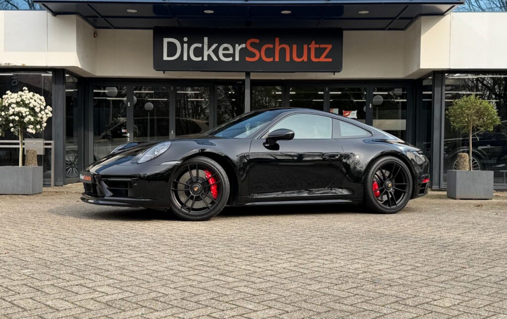 Porsche 911 Carrera 4 GTS te koop bij DickerSchutz