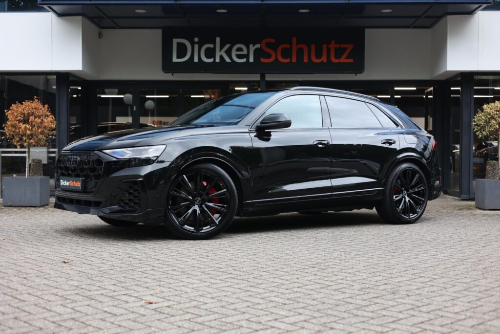 Audi Q8 60 TFSIe Competition te koop bij DickerSchutz