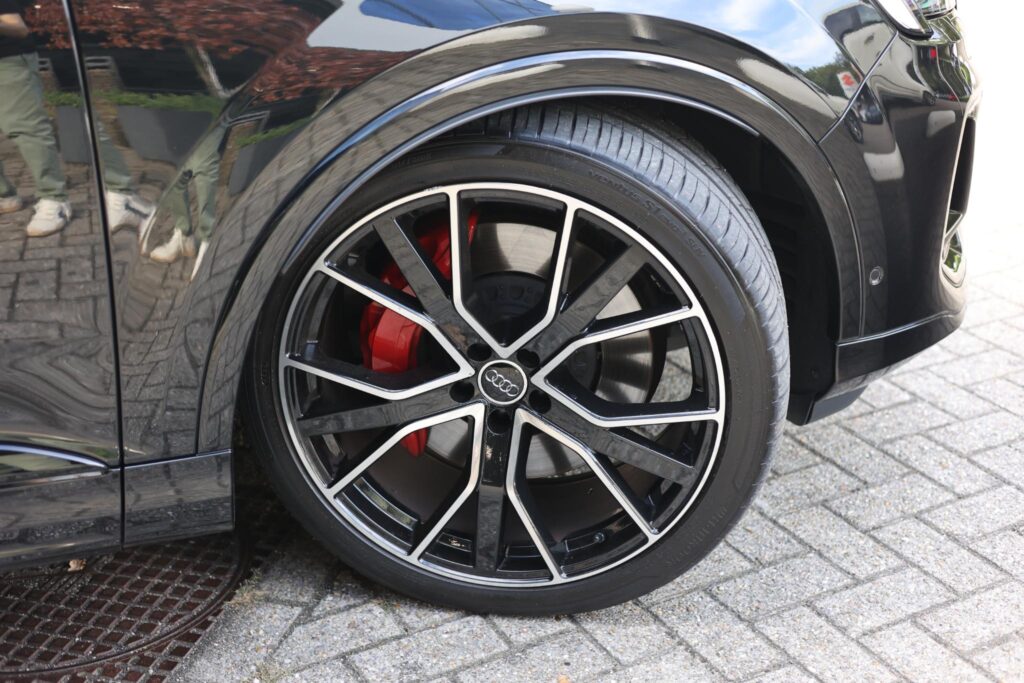 Velg en remmen van een Audi Q7